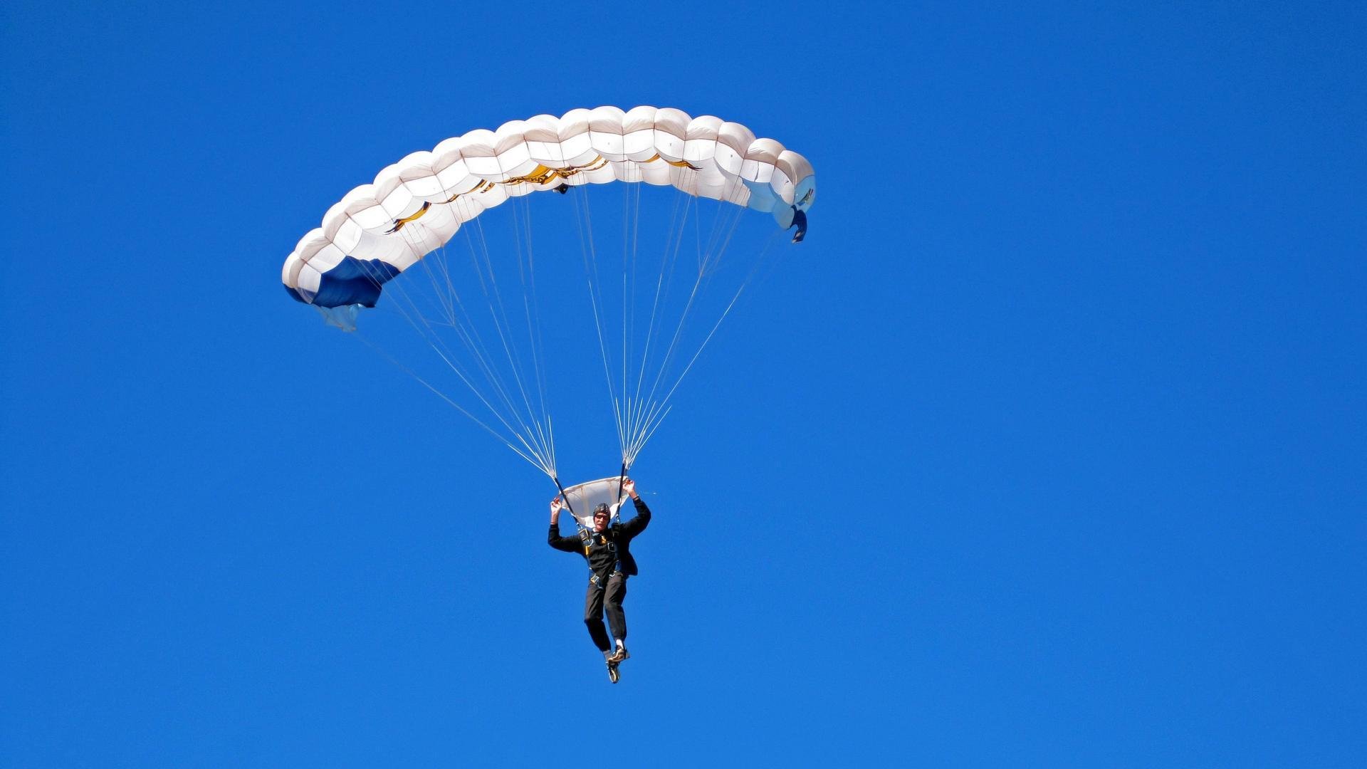 Jiuyou-_户外登山遗迹探寻：追访历史的足迹_，户外登山记录路径app